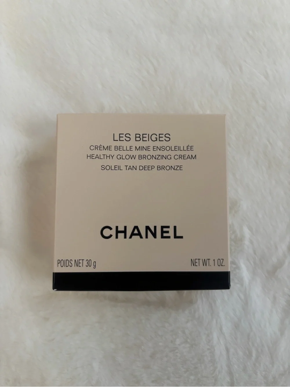 CHANEL Les Beiges Healthy Glow Bronzing Cream-Gel Bronzer
